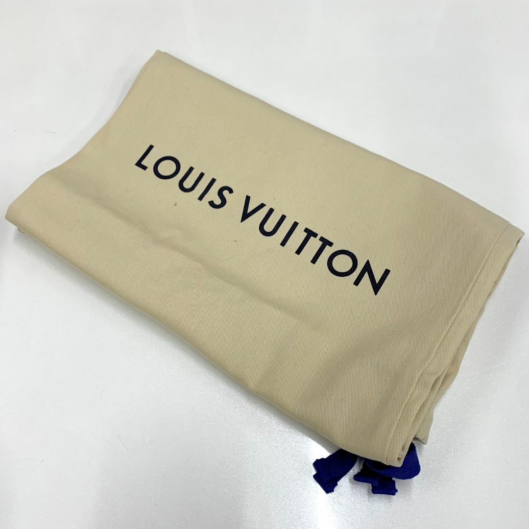 LOUIS VUITTON(ルイヴィトン)の8451 未使用 ヴィトン ピローライン ナイロン モノグラム アンクルブーツ  レディースの靴/シューズ(ブーツ)の商品写真