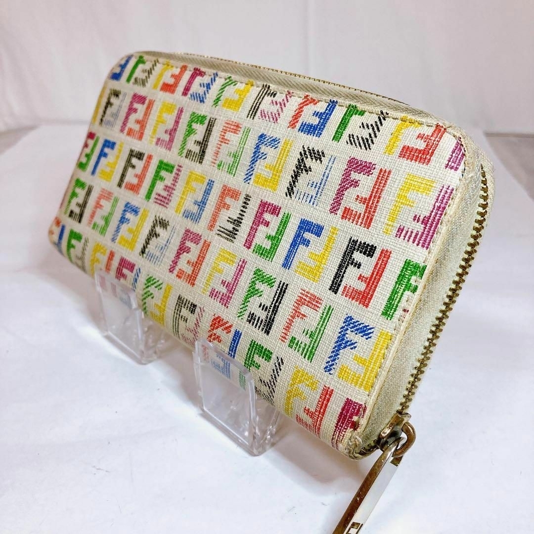 FENDI - 537 フェンディ マルチカラー ラウンドファスナー 白 ホワイト