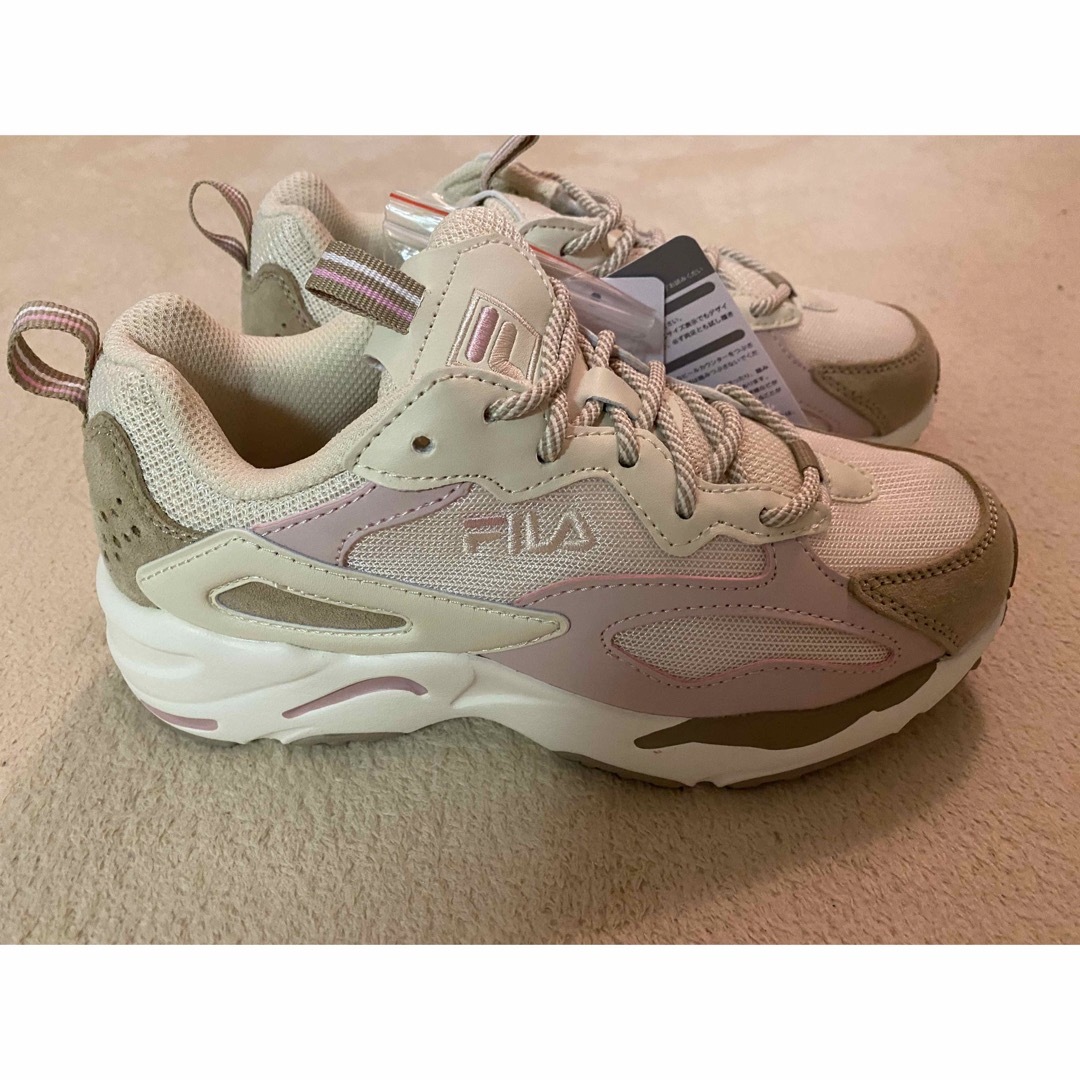 FILA(フィラ)のFILA・RAYTRACER(レイトレイサー)スニーカー レディースの靴/シューズ(スニーカー)の商品写真