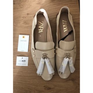 ザラ(ZARA)のZARA ソフトレザータッセル ローファー 35 エクリュ 本革 2way(ローファー/革靴)