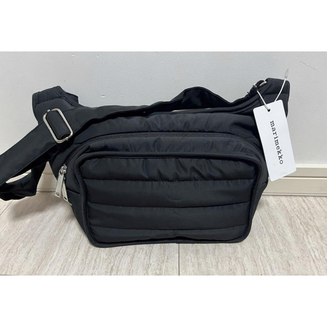 marimekko(マリメッコ)の新品 marimekko BILLIE マリメッコ ショルダーバッグ ブラック  レディースのバッグ(ショルダーバッグ)の商品写真