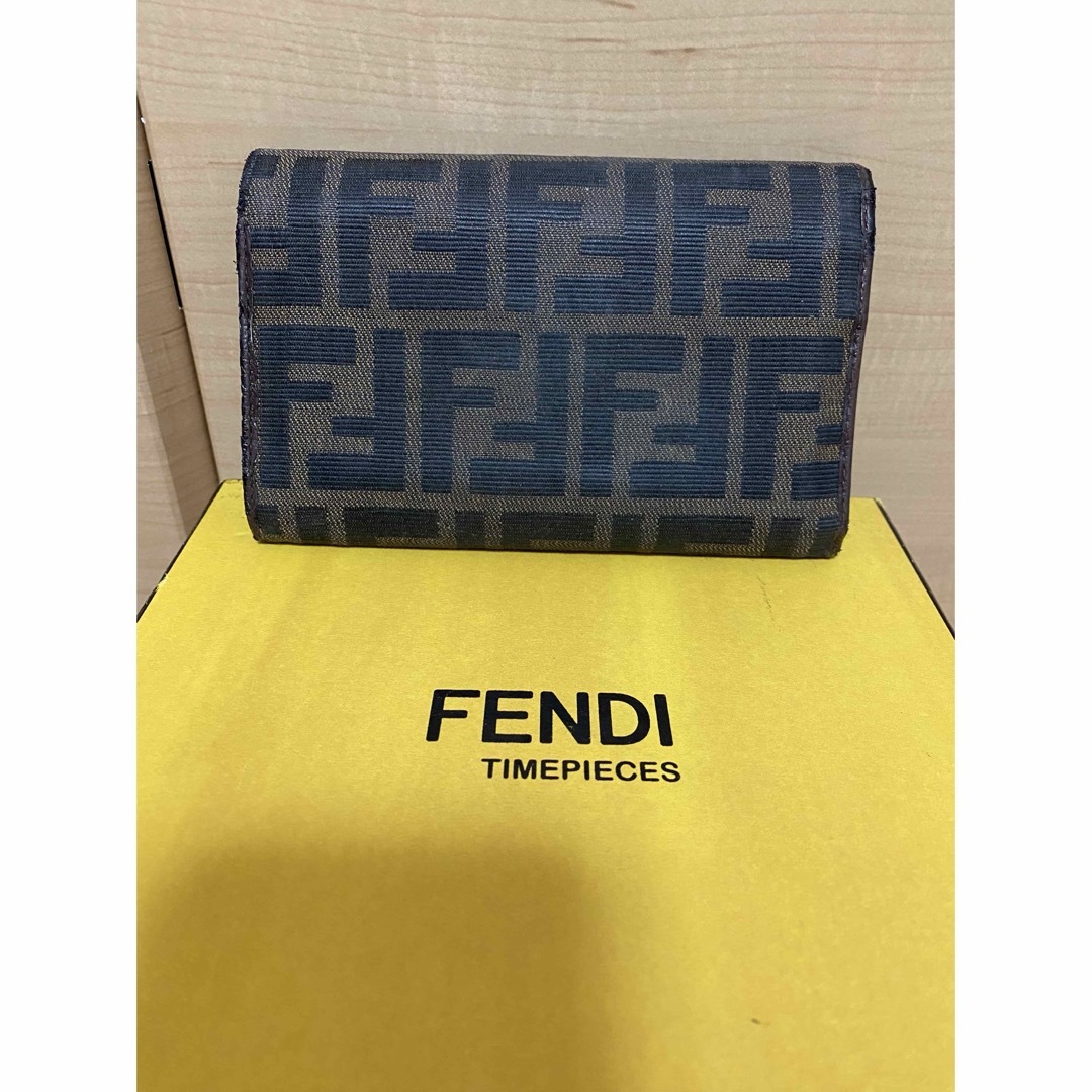 FENDI(フェンディ)のFENDI 三つ折り財布　激安！！ レディースのファッション小物(財布)の商品写真