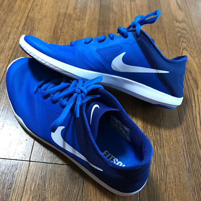 NIKE(ナイキ)のmonkeygirl様お取り置き。美品 ナイキ nike 25  スニーカー  メンズの靴/シューズ(スニーカー)の商品写真