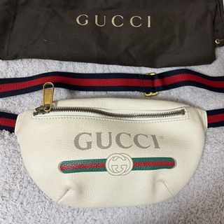 グッチ(Gucci)のGUCCI ボディバッグ　白(ボディバッグ/ウエストポーチ)