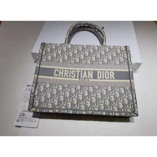 クリスチャンディオール(Christian Dior)のDior BOOK TOTE トートバッグ  ミディアム  グレー(トートバッグ)