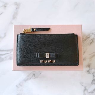ミュウミュウの通販 30,000点以上 | miumiuを買うならラクマ