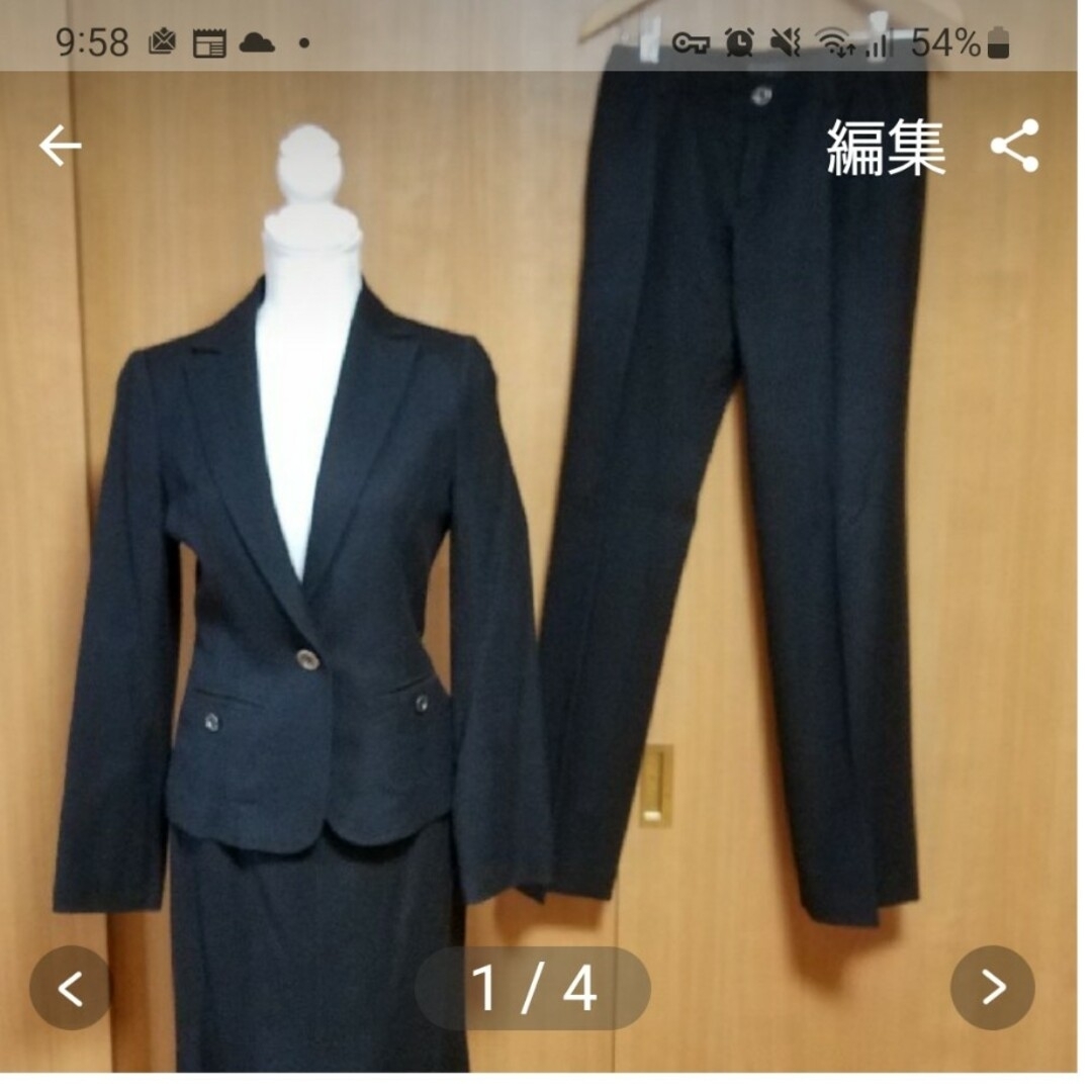 ck Calvin Klein(シーケーカルバンクライン)の美品　CK　Calvin Klein　ウールパンツスーツ　グレー レディースのフォーマル/ドレス(スーツ)の商品写真