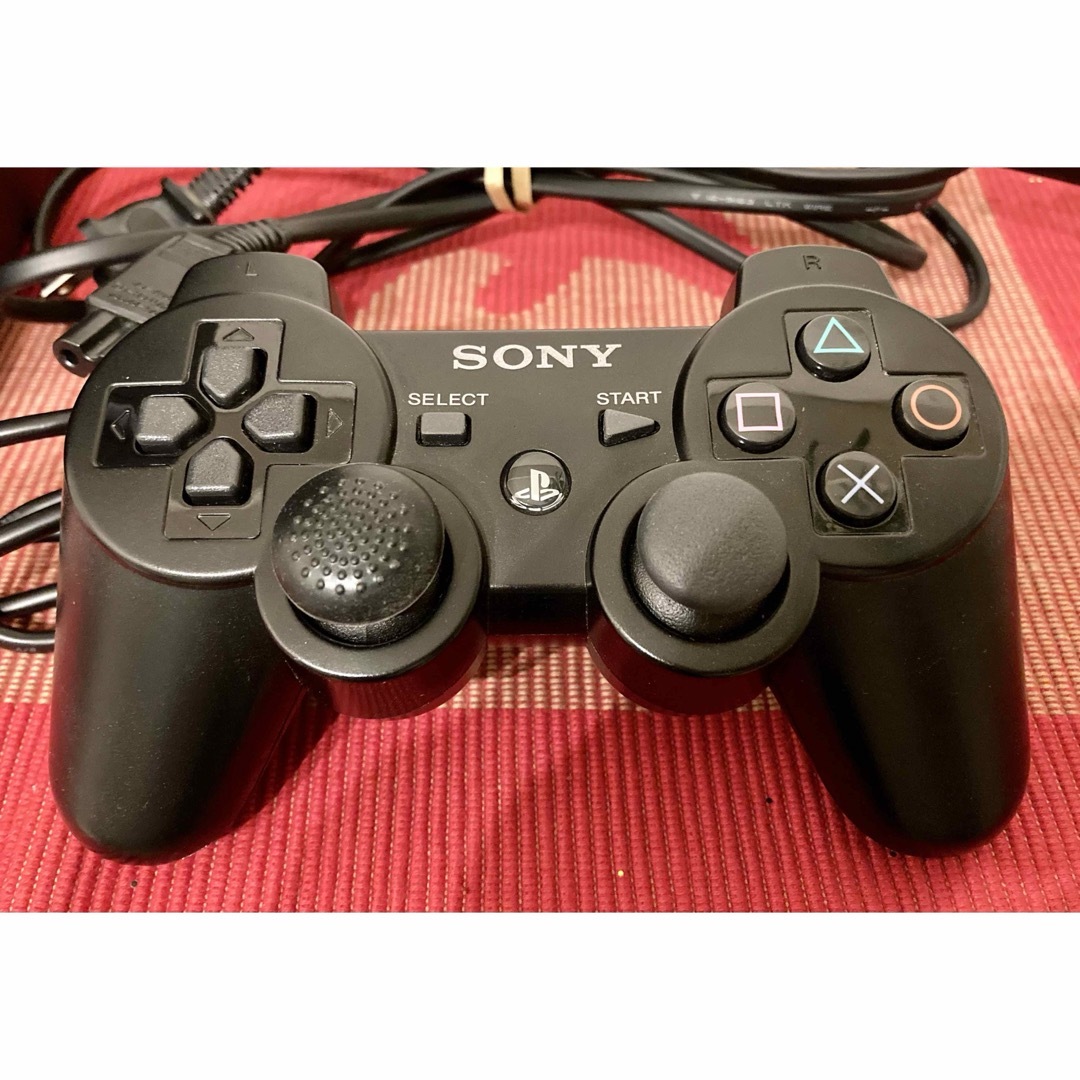 PlayStation3(プレイステーション3)の【美品】プレイステーション3 ブラック CECH-2000A エンタメ/ホビーのゲームソフト/ゲーム機本体(家庭用ゲーム機本体)の商品写真