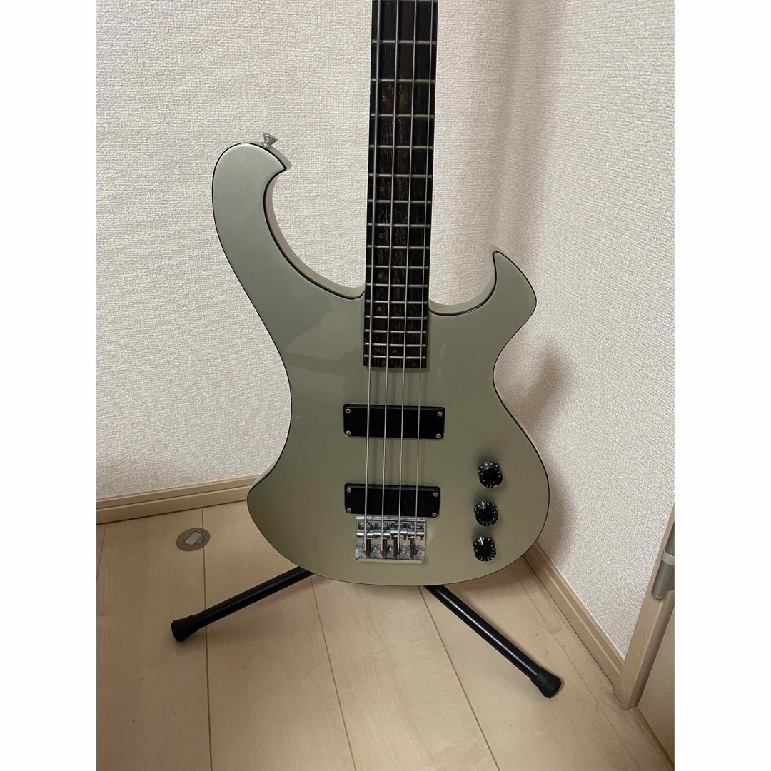 Edwards - EDWARDS EP-85K pierrot KOHTAモデル エレキベースの Edwards - EDWARDS EP-85K pierrot KOHTAモデル エレキベースの