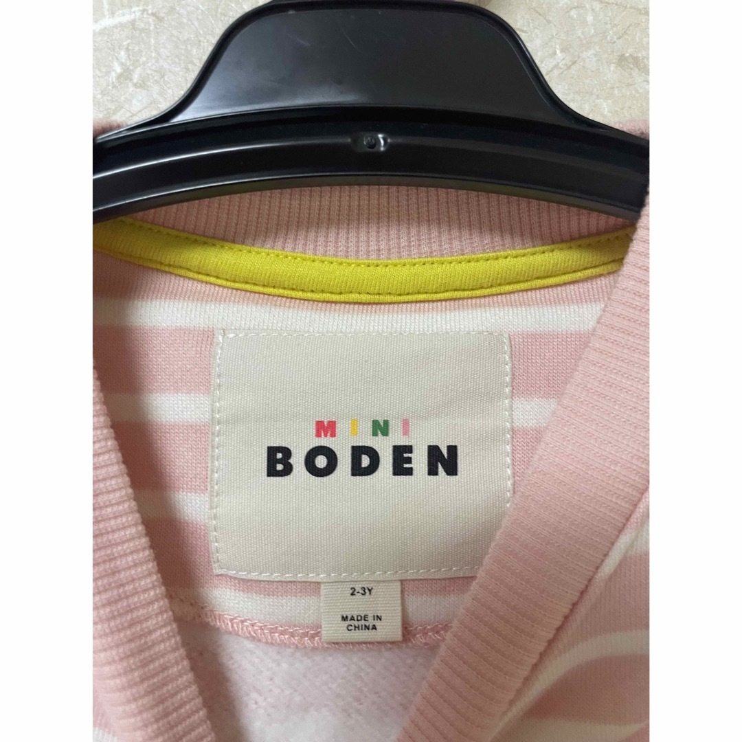 Boden(ボーデン)の犬アップリケスウェットドレス2-3y 98cm キッズ/ベビー/マタニティのキッズ服女の子用(90cm~)(ワンピース)の商品写真