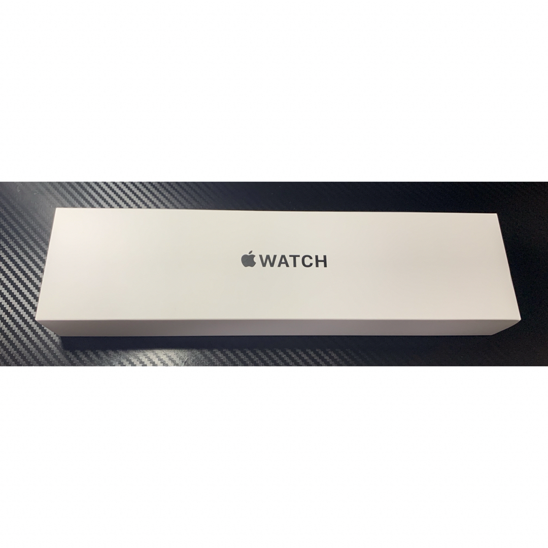 Apple Watch(アップルウォッチ)のApple Watch SE GPS 40mmグレイアルミニウムとブラックバンド メンズの時計(腕時計(デジタル))の商品写真