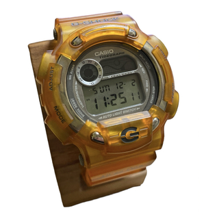 カシオ(CASIO)のカシオ G-SHOCK イルクジ　DW-8600K　オレンジ【電池交換済(腕時計(デジタル))