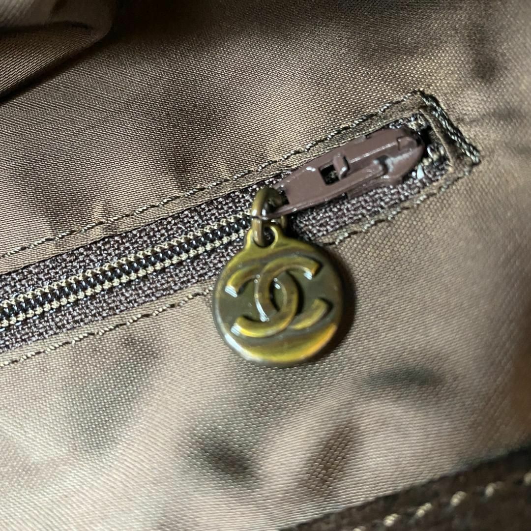 CHANEL(シャネル)のシャネル CHANEL トートバッグ スエード ブラウン Gカード レディースのバッグ(トートバッグ)の商品写真