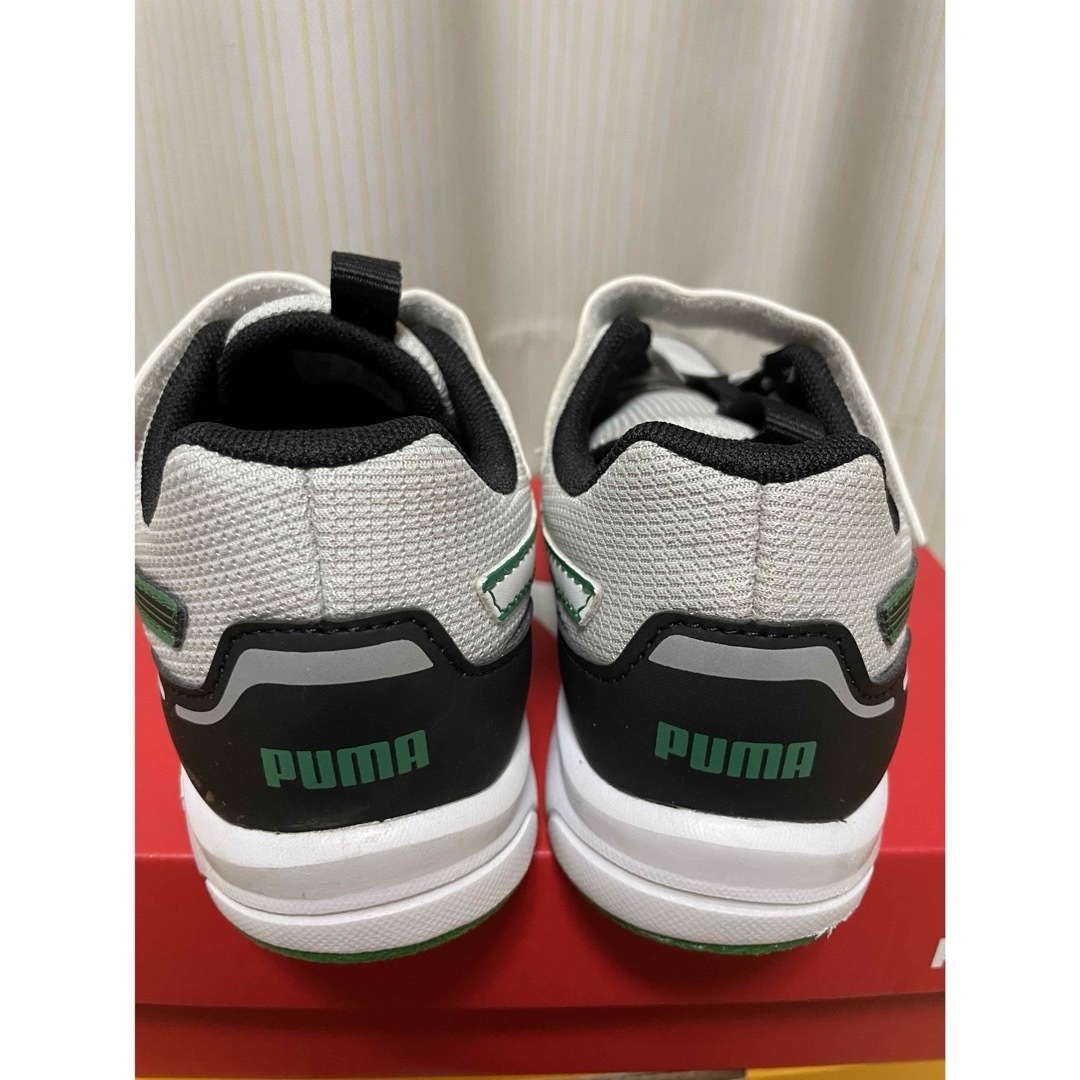 PUMA(プーマ)の靴　17.5cm puma スニーカー　スピードモンスター キッズ/ベビー/マタニティのキッズ靴/シューズ(15cm~)(スニーカー)の商品写真