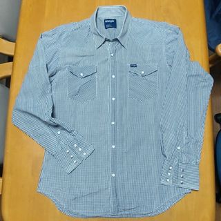 ラングラー(Wrangler)の長袖シャツ　メンズ(シャツ)