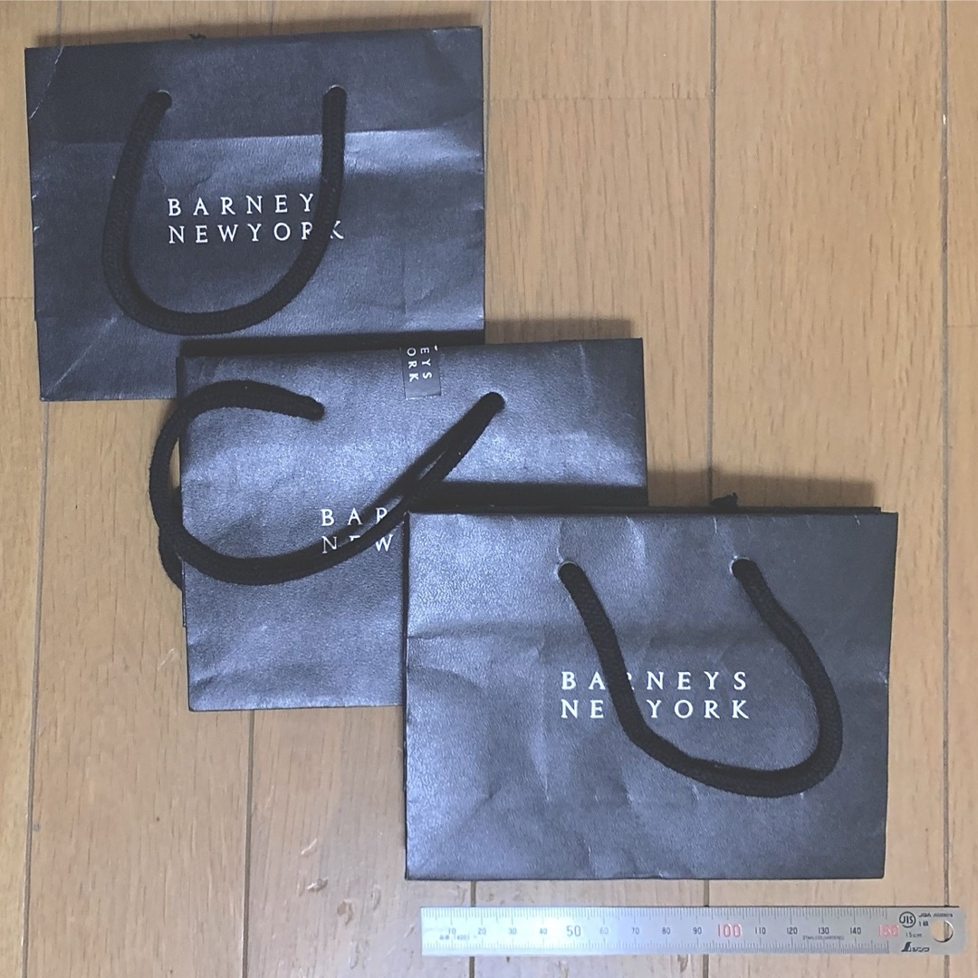 BARNEYS NEW YORK(バーニーズニューヨーク)のバーニーズ・ニューヨーク  Barneys   ミニショッパー　ショップ袋４枚 レディースのバッグ(ショップ袋)の商品写真