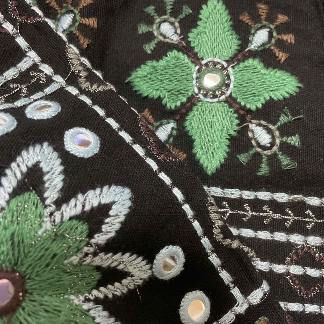 ZARA - 刺繍 ジャケット ZARAの通販 by おまとめ割承ります ZARA - 刺繍 ジャケット ZARAの通販 by おまとめ割承ります