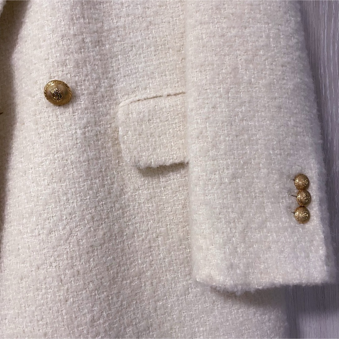 ZARA(ザラ)のZARA ツイード　ブークレ　ウールロングコート　ゴールドボタン　S レディースのジャケット/アウター(ロングコート)の商品写真