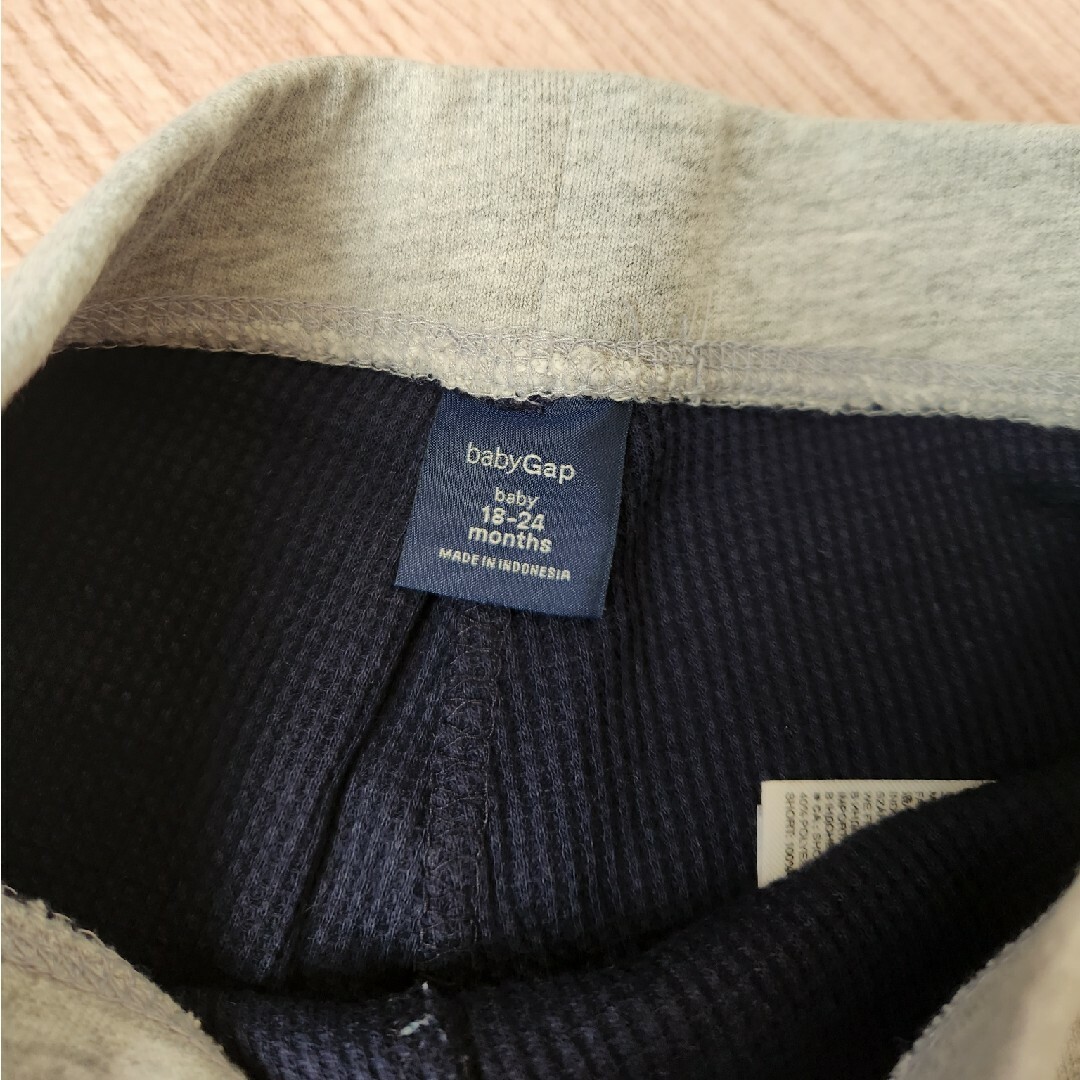 babyGAP(ベビーギャップ)のbaby GAP パンツ　ズボン キッズ/ベビー/マタニティのベビー服(~85cm)(パンツ)の商品写真