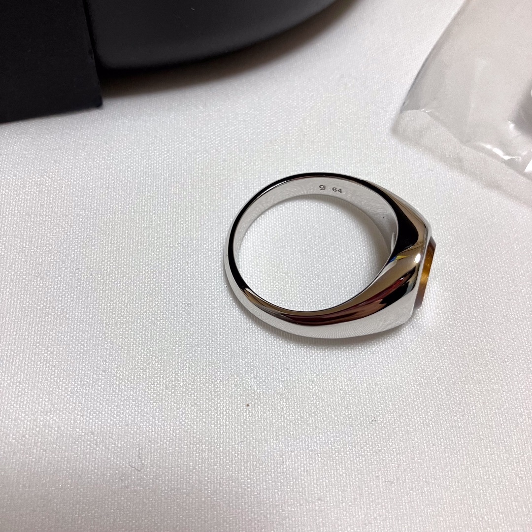 TOM WOOD(トムウッド)の新品 64 TOMWOOD Lizzie Ring Tiger Eye 5546 メンズのアクセサリー(リング(指輪))の商品写真