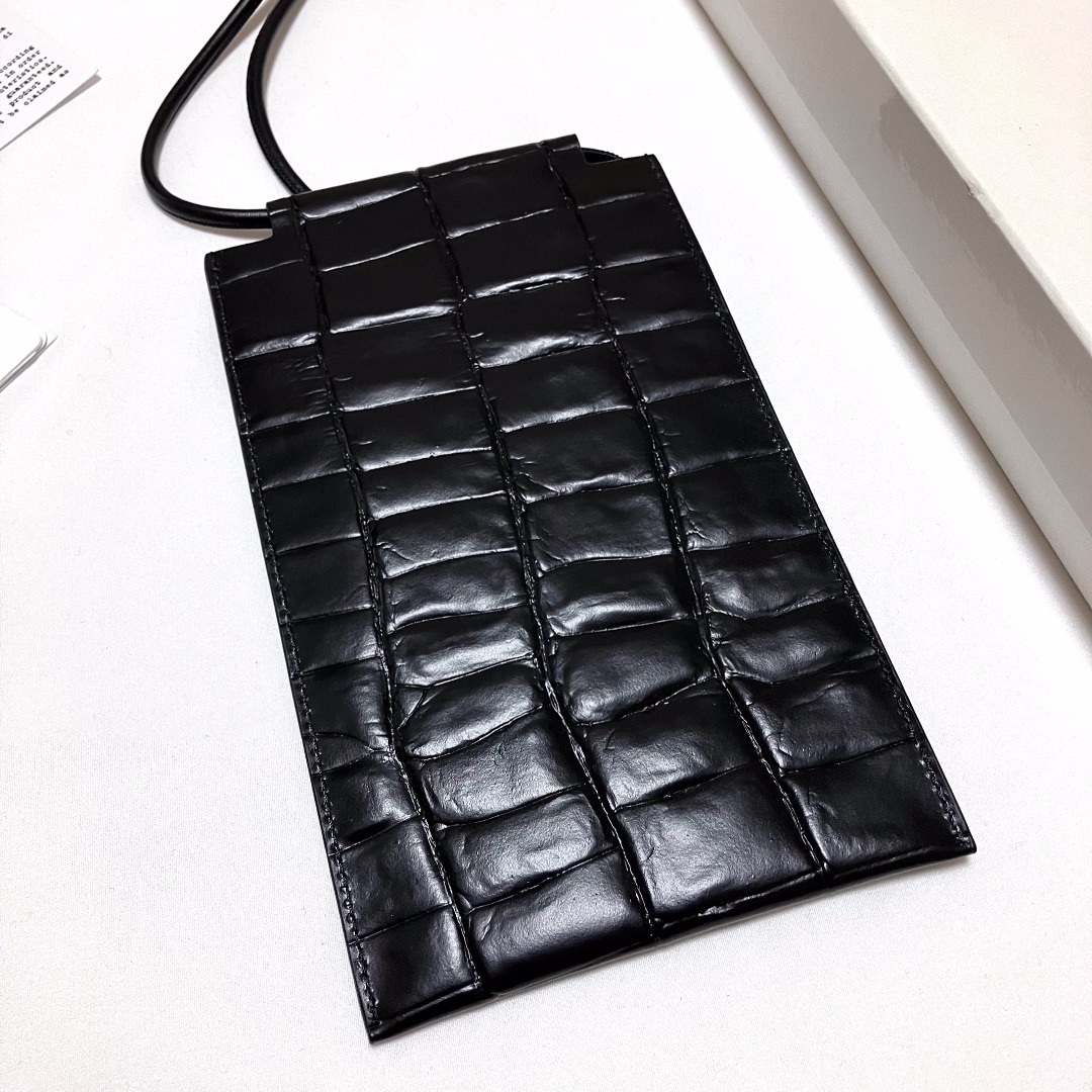 新品 マルジェラ 23aw ミニポーチ フォンポーチ 黒 クロコ 牛革