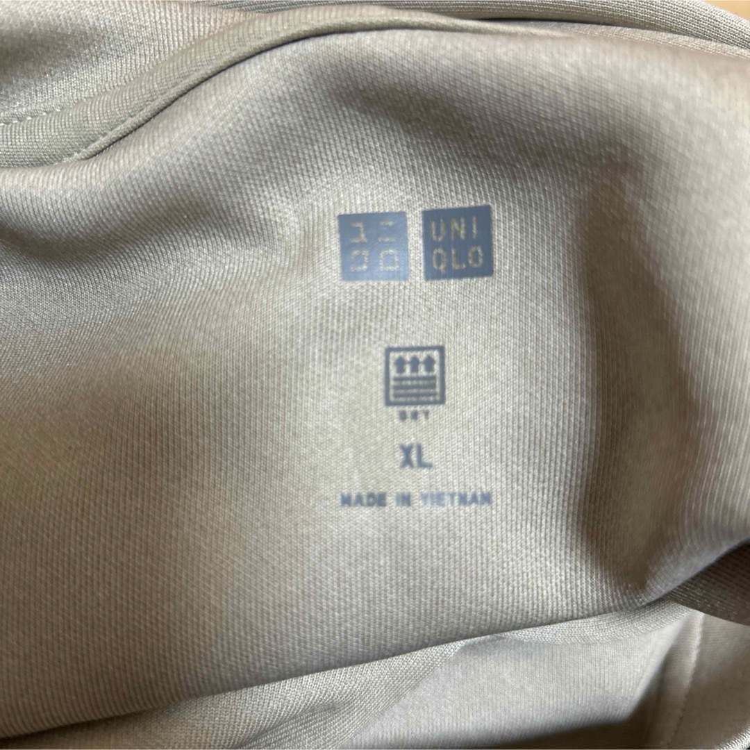 UNIQLO(ユニクロ)のUNIQLO ★ ドライスウェットプルパーカー ベージュ サイズXL レディースのトップス(パーカー)の商品写真