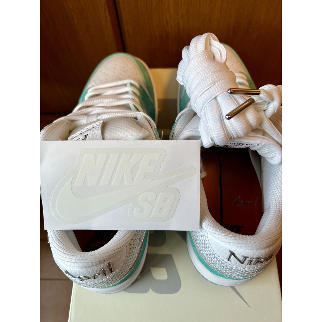 NIKE(ナイキ)のAPRIL SKATEBOARDS × Nike SB Dunk Low Pro メンズの靴/シューズ(スニーカー)の商品写真