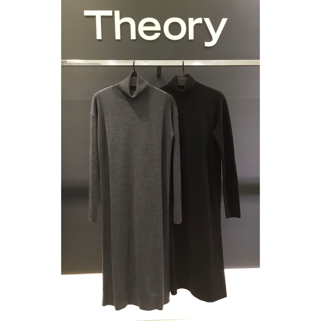 theory(セオリー)のtheory ウール100％　タートルネック　ロングニットワンピース　グレー レディースのワンピース(ロングワンピース/マキシワンピース)の商品写真