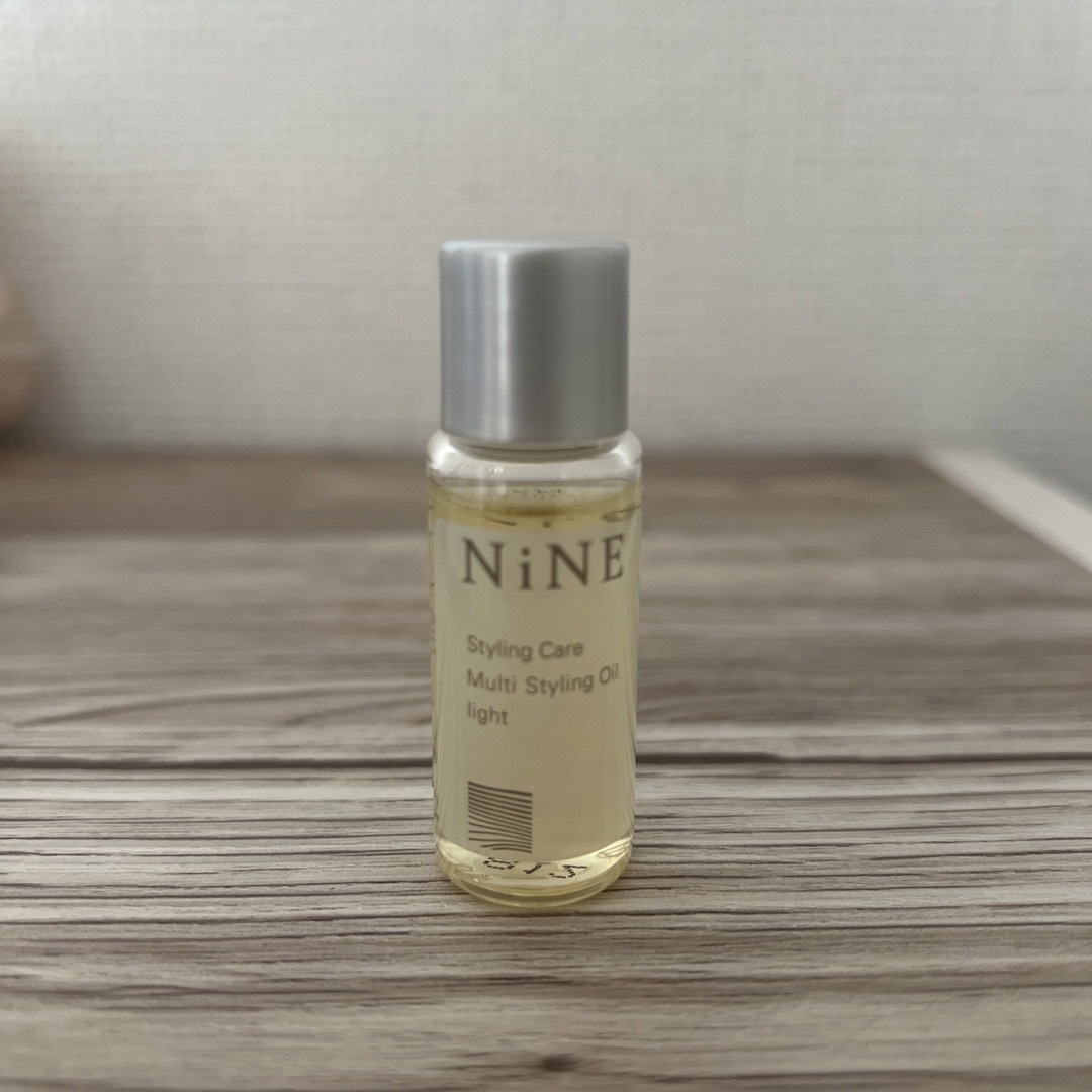 NINE(ナイン)のNiNE ナイン　マルチスタイリングオイル L コスメ/美容のヘアケア/スタイリング(オイル/美容液)の商品写真