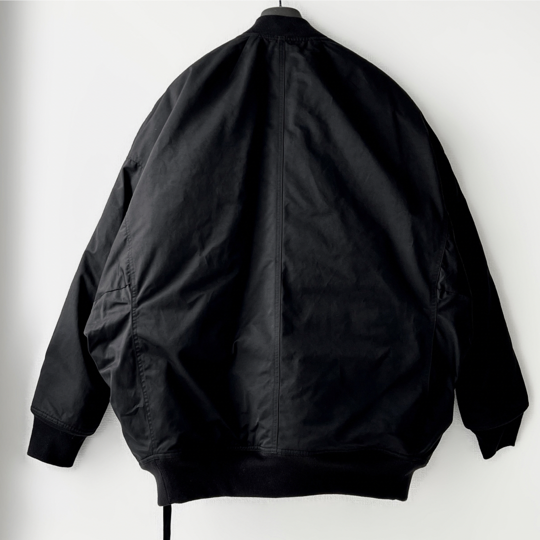 DRKSHDW(ダークシャドウ)の新品　RICK OWENS DRKSHDW  JUMBOジャケット　中綿入り　S メンズのジャケット/アウター(フライトジャケット)の商品写真