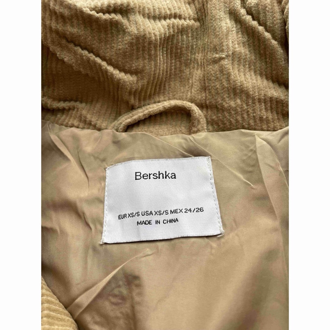 Bershka(ベルシュカ)の【Bershka】コーデュロイ アウター レディースのジャケット/アウター(ブルゾン)の商品写真