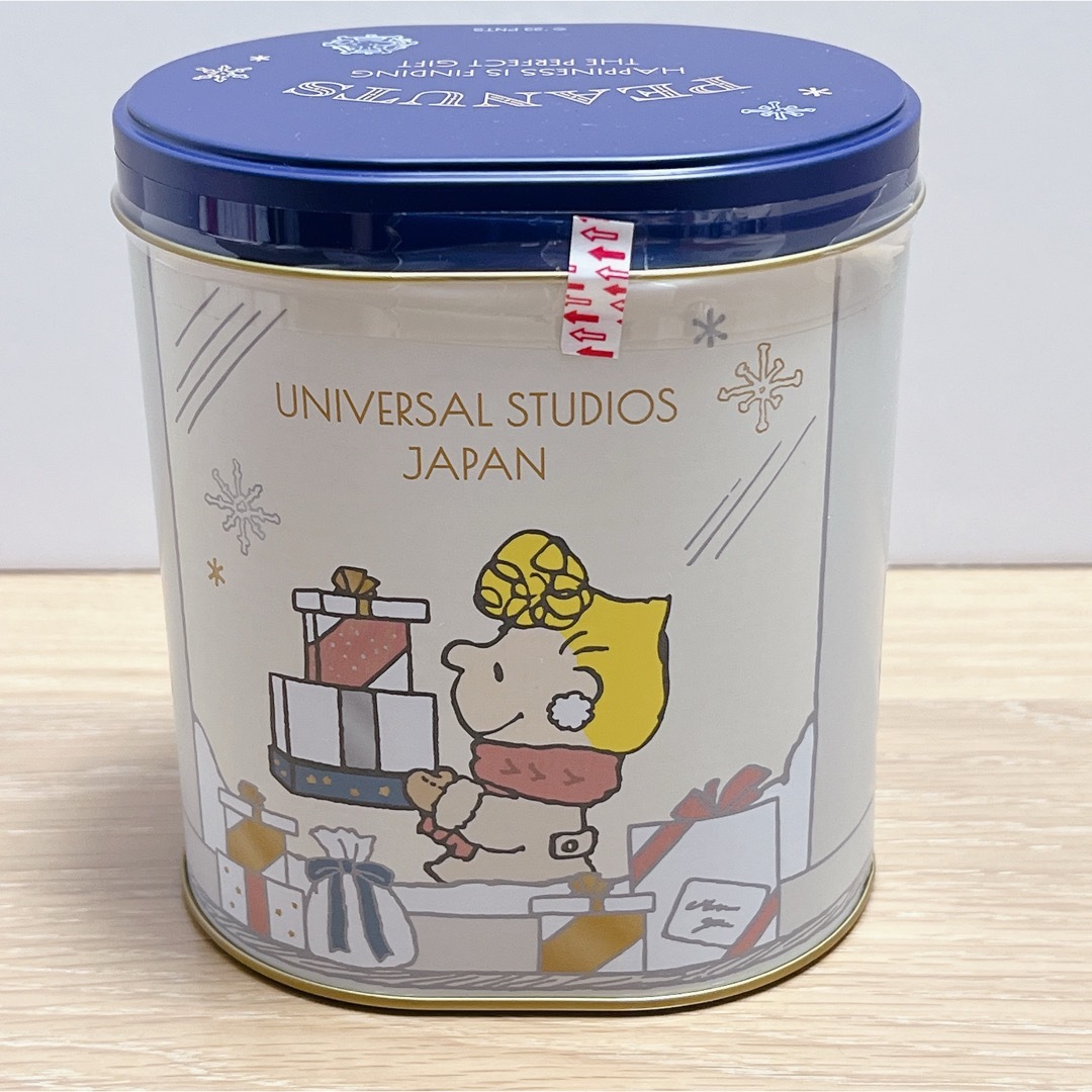 SNOOPY(スヌーピー)のUSJ スヌーピー お菓子缶 アソートチョコレート缶 食品/飲料/酒の食品(菓子/デザート)の商品写真