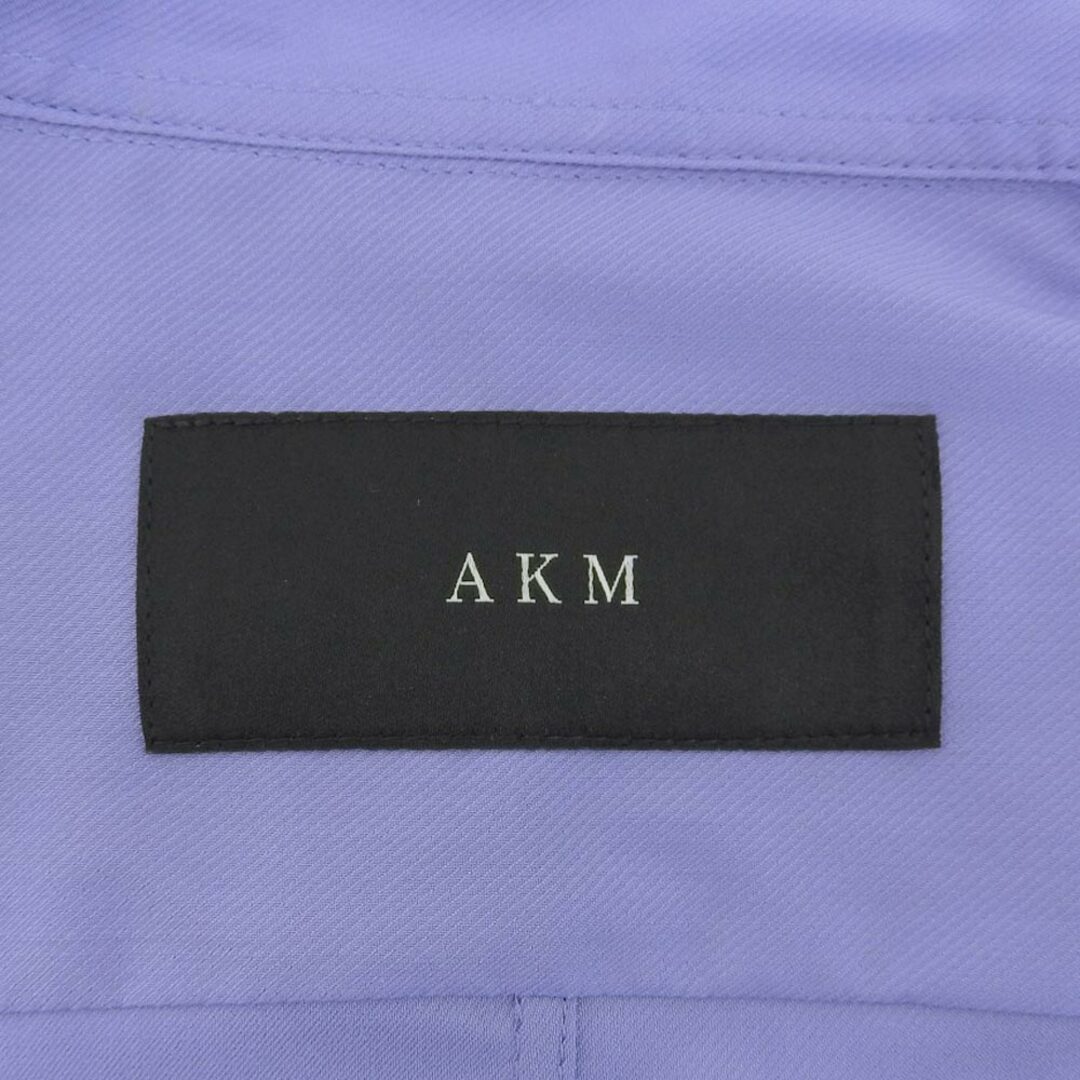 AKM(エイケイエム)のエイケイエム 新品同様 AKM エイケイエム ストレッチ プレーンシャツ トップス メンズ ブルー S S134-PER027 S メンズのトップス(シャツ)の商品写真