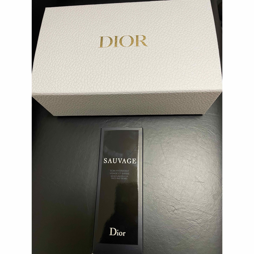 Dior(ディオール)のDior SAUVAGE ディオール フェイスモイスチャライザー 乳液 75ml コスメ/美容のスキンケア/基礎化粧品(乳液/ミルク)の商品写真