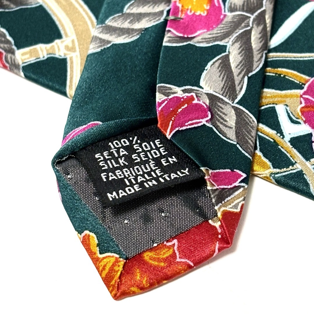 Gianfranco FERRE(ジャンフランコフェレ)の美品✨ジャンフランコフェレ  ネクタイ  光沢  花柄  グリーン メンズのファッション小物(ネクタイ)の商品写真