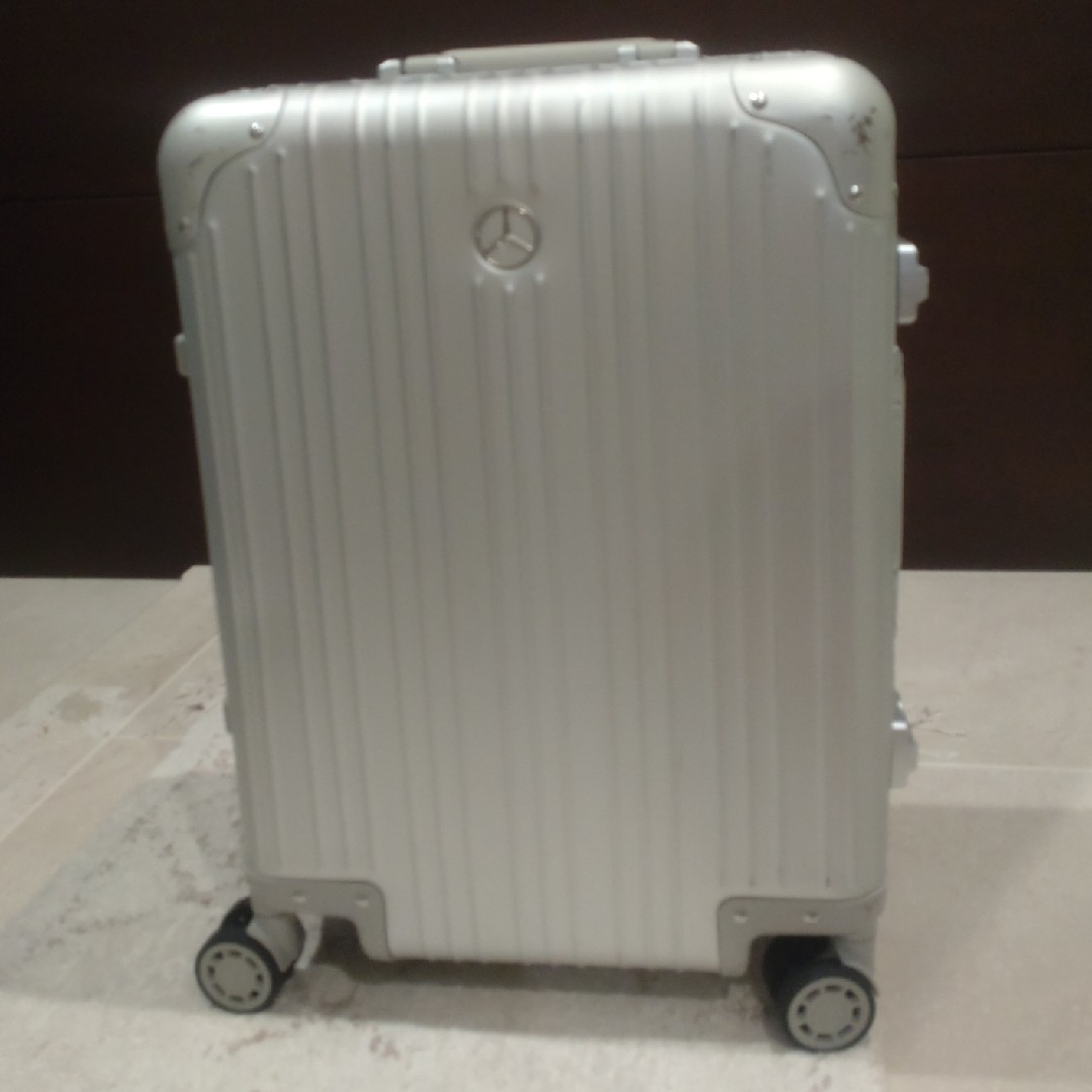 トラベルバッグ/スーツケース【新品未使用・汚れあり】メルセデス