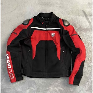 ドゥカティ(Ducati)のDUCATI CORSE テックサマーＣ2ファブリックジャケット(装備/装具)