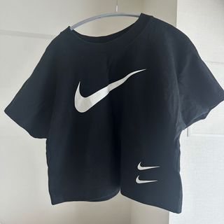 ナイキ(NIKE)のNIKE Tシャツ　黒　ミニ丈(Tシャツ(半袖/袖なし))