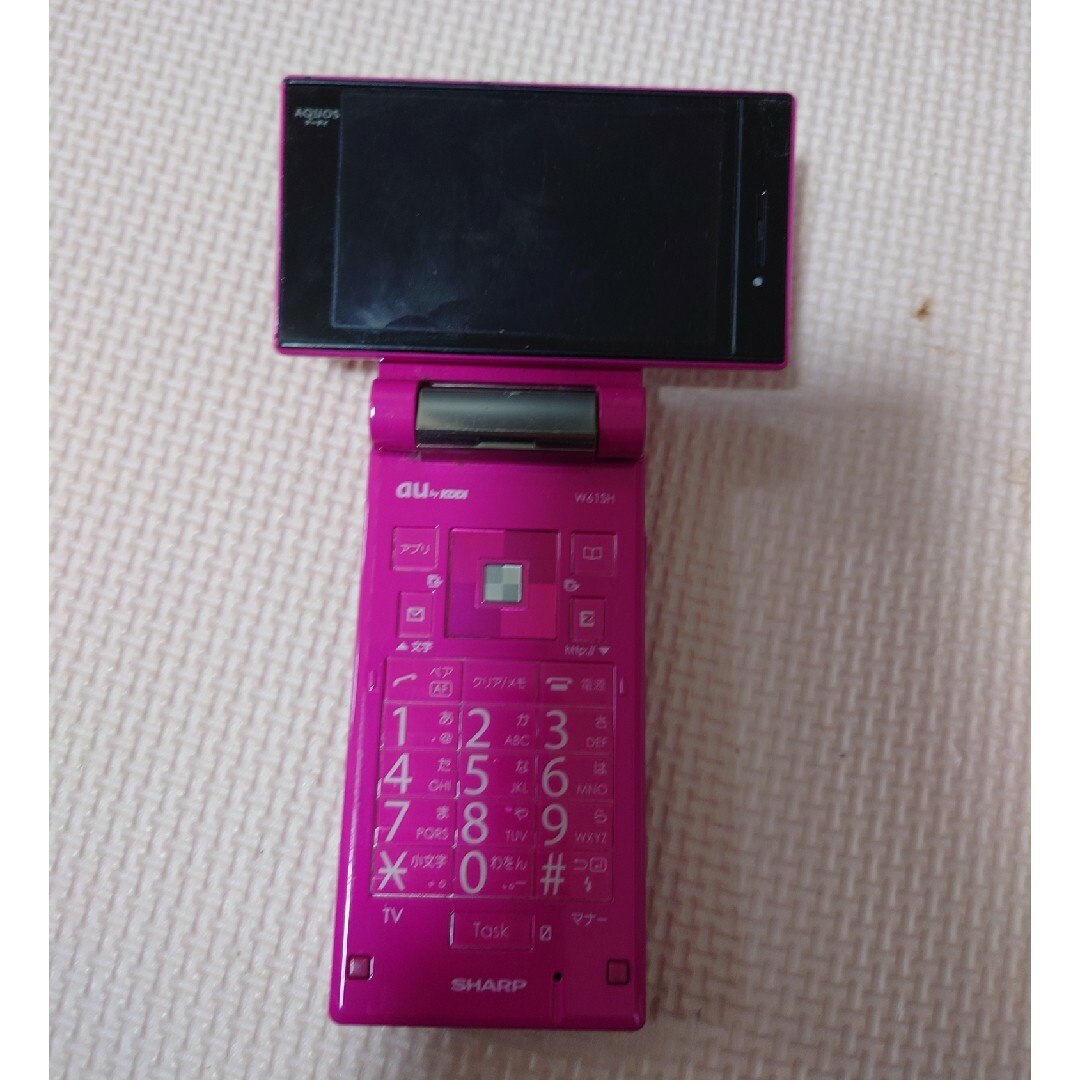 シャープアクオス　W61SH ショッピングピンク　ガラケー スマホ/家電/カメラのスマートフォン/携帯電話(携帯電話本体)の商品写真