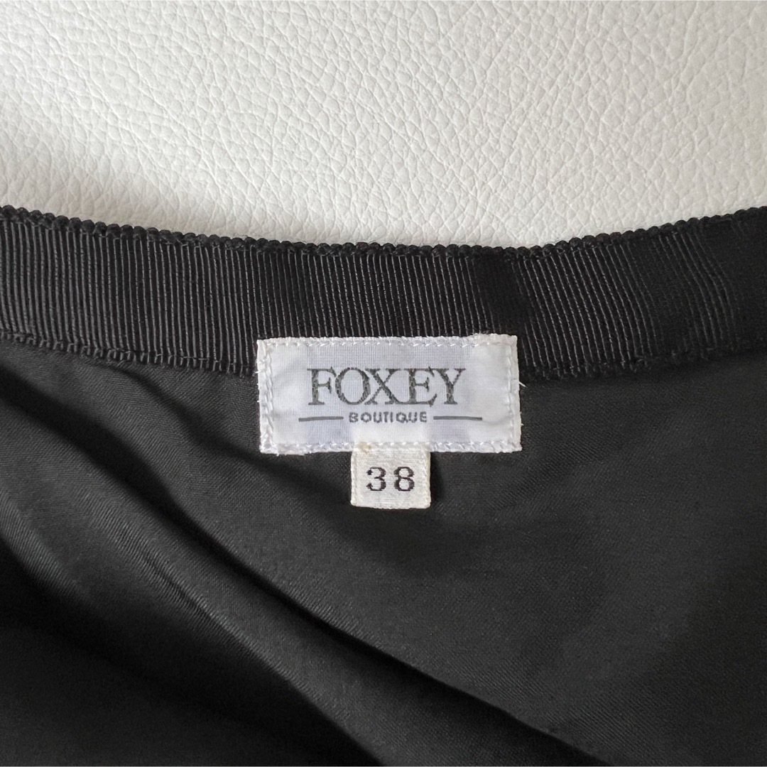 FOXEY BOUTIQUE(フォクシーブティック)の美品　Foxey フォクシー　ウールフレアスカート　カットワークデザイン レディースのスカート(ひざ丈スカート)の商品写真