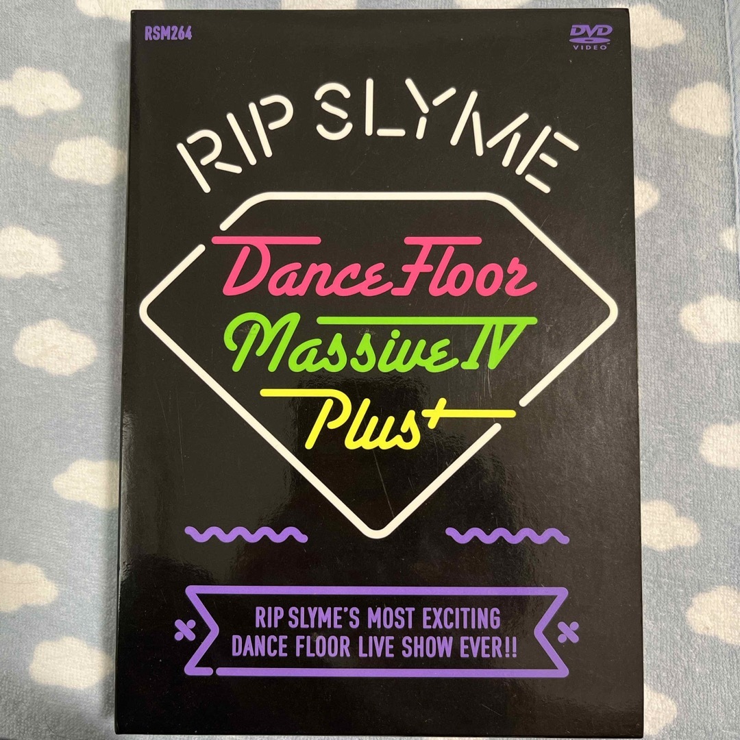 DANCE　FLOOR　MASSIVE　IV　PLUS＋ DVD エンタメ/ホビーのDVD/ブルーレイ(ミュージック)の商品写真