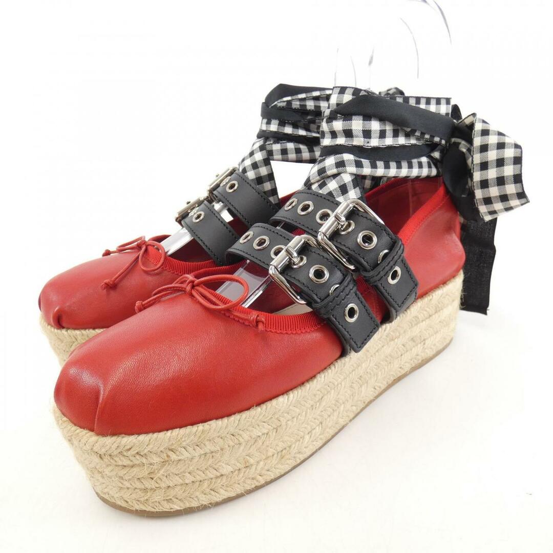 miumiu(ミュウミュウ)のミュウミュウ MIU MIU シューズ レディースの靴/シューズ(その他)の商品写真