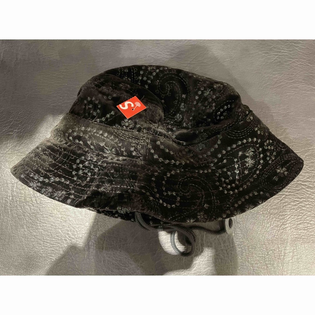 Supreme(シュプリーム)のsupreme Velvet Paisley Boonie Black S/M メンズの帽子(ハット)の商品写真