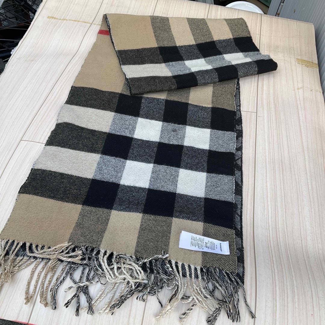 BURBERRY(バーバリー)のバーバリー　マフラー　中古美品 メンズのファッション小物(マフラー)の商品写真