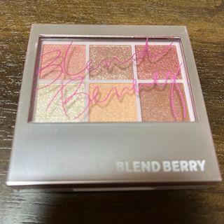 コーセー(KOSE)のアイシャドウ　BLEND BERRY (アイシャドウ)