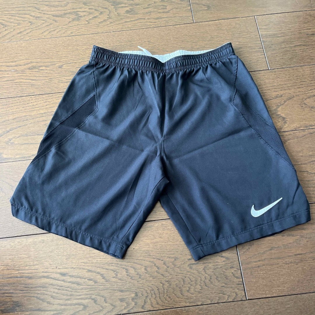 NIKE(ナイキ)のNIKE 4点セット キッズ Mサイズ キッズ/ベビー/マタニティのキッズ服男の子用(90cm~)(その他)の商品写真