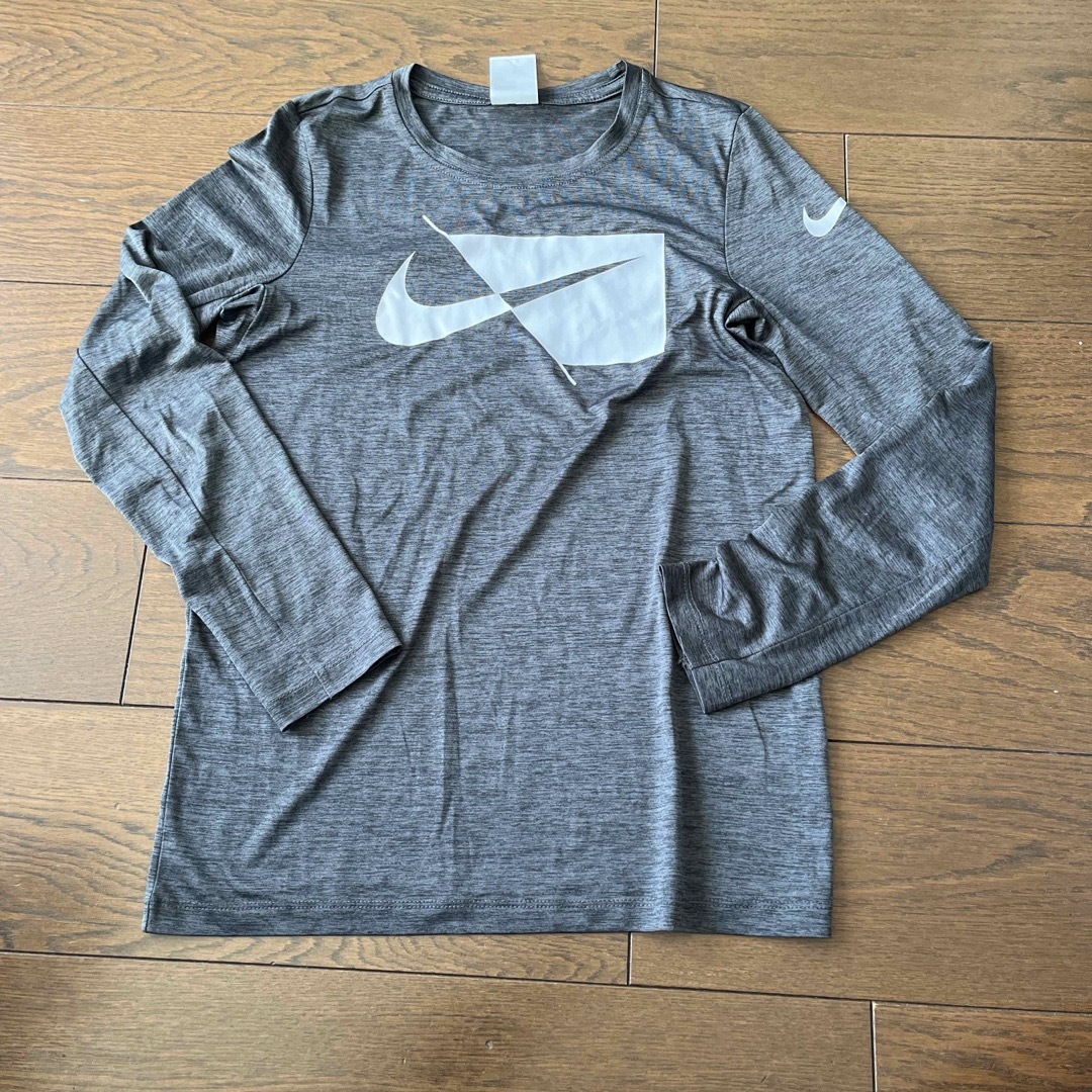 NIKE(ナイキ)のNIKE 4点セット キッズ Mサイズ キッズ/ベビー/マタニティのキッズ服男の子用(90cm~)(その他)の商品写真