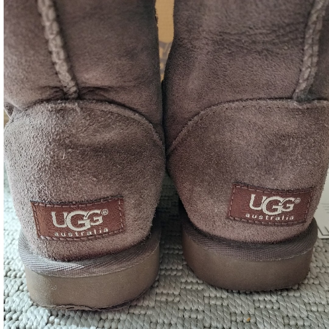 UGG(アグ)のUGG　CLASSIC　ショートブーツ　24cm レディースの靴/シューズ(ブーツ)の商品写真