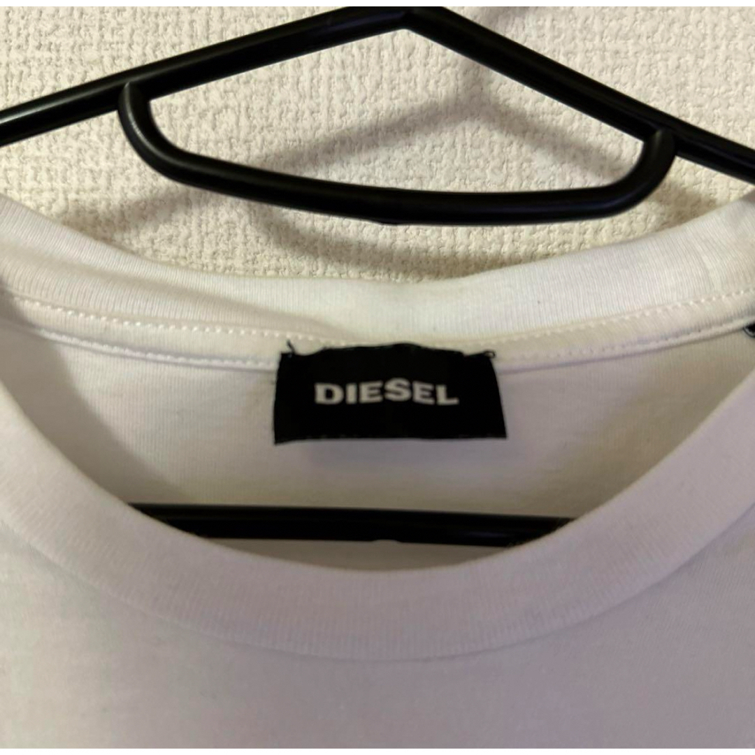 DIESEL(ディーゼル)Tシャツ メンズ 00SDP10091A 100 S メンズのトップス(Tシャツ/カットソー(半袖/袖なし))の商品写真