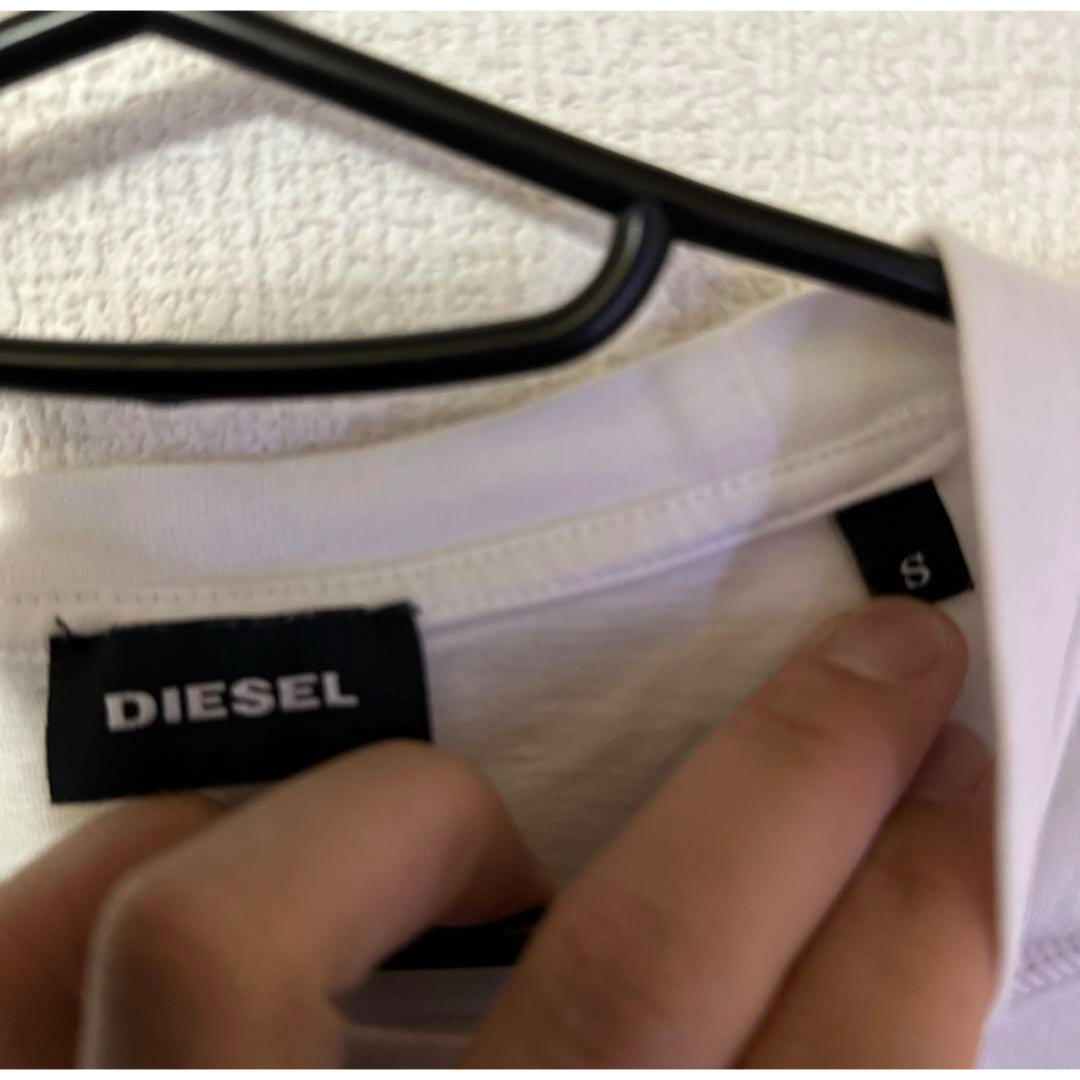 DIESEL(ディーゼル)Tシャツ メンズ 00SDP10091A 100 S メンズのトップス(Tシャツ/カットソー(半袖/袖なし))の商品写真